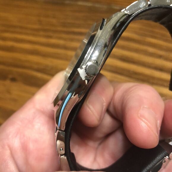 NWT L & C Timepieces and Leather Wallet Set - Picture 4 of 8